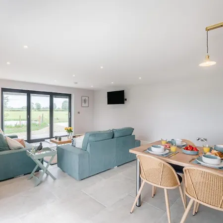 בית נופש 2 Bed In Marishes Oc-l32535