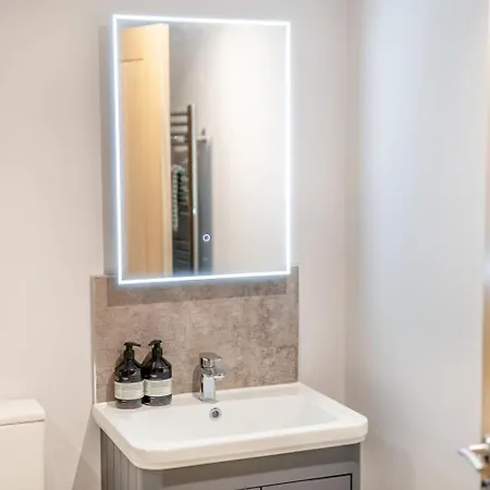 2 Bed In Marishes Oc-l32535 *