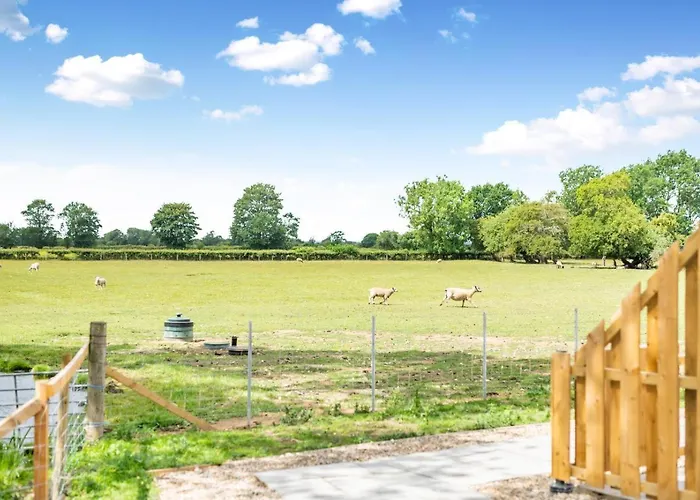 2 Bed In Marishes Oc-l32535 Hébergement de vacances