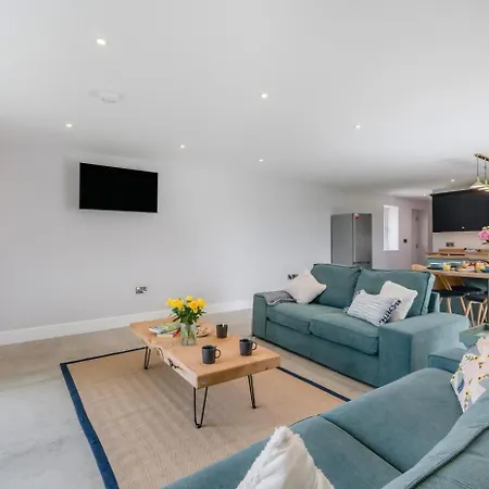 2 Bed In Marishes Oc-l32535 *