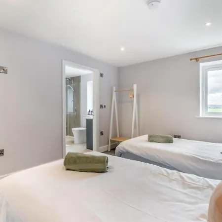 Holiday home 2 Bed In Marishes Oc-l32535 *